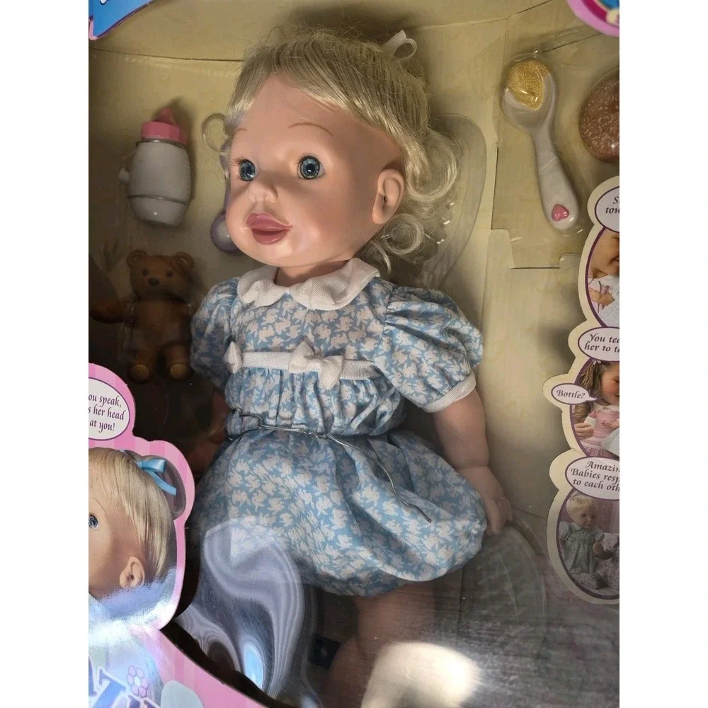 VTG 2000 Playmates Amazing Babies Interactive Doll Access Smart Response System